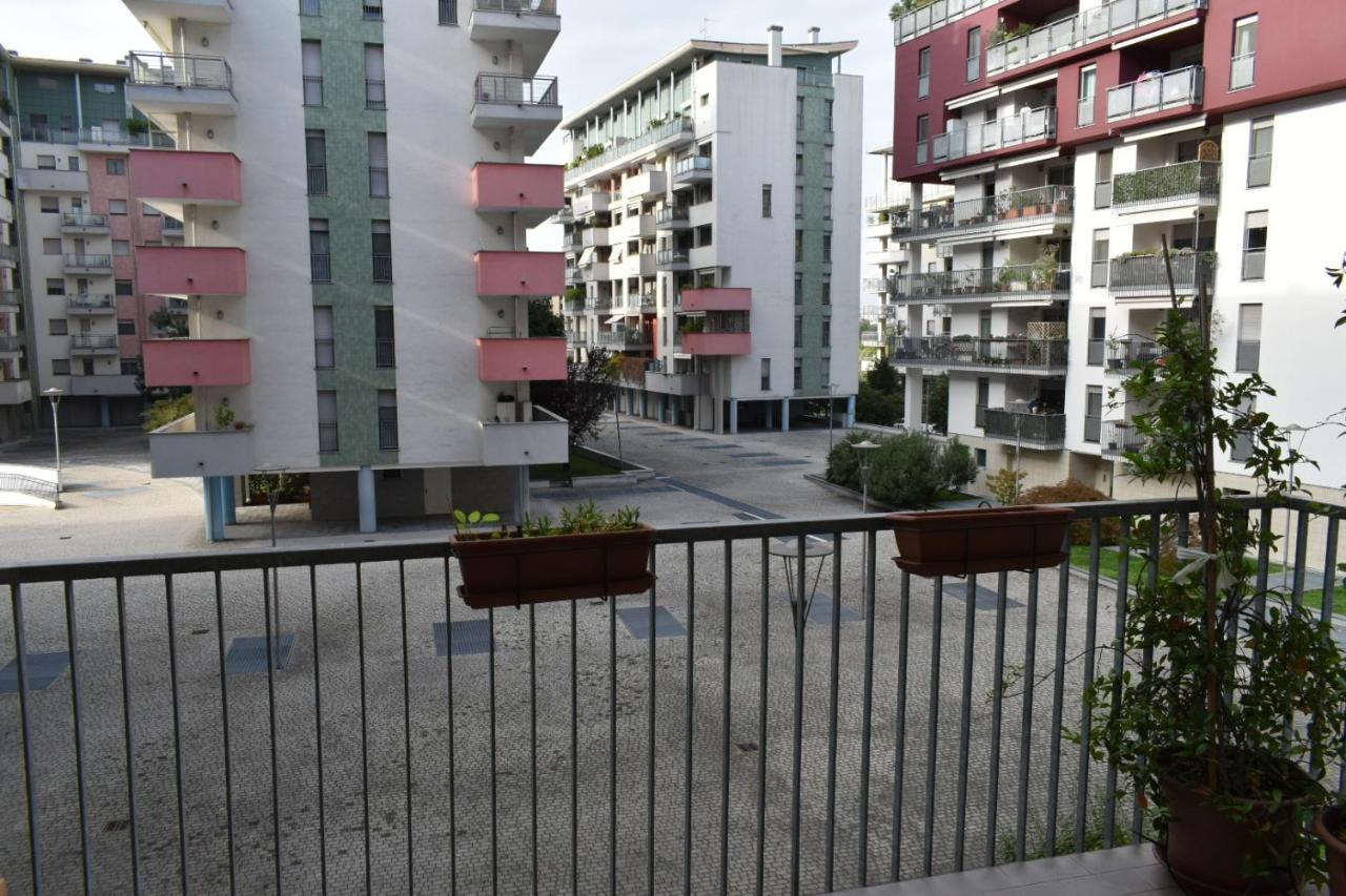 House Promenade Santa Giulia Lejlighed Milano Eksteriør billede